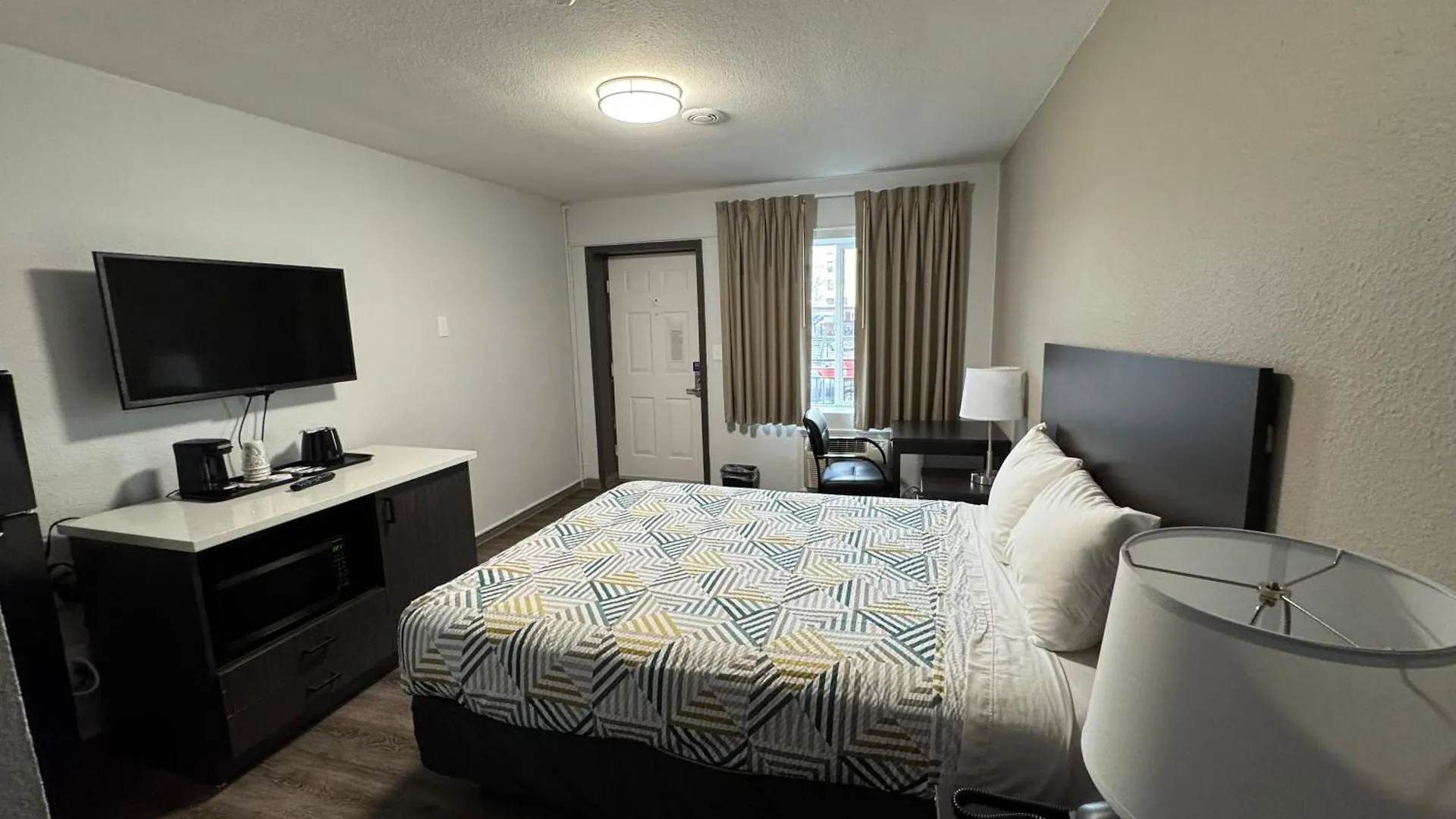 Studio 6 Suites Vancouver Wa Waterfront United States