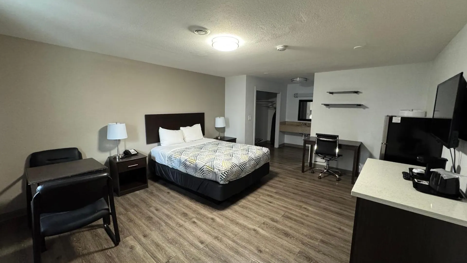 Studio 6 Suites Vancouver Wa Waterfront United States